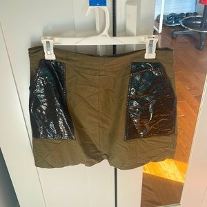 Kaki and black faux leather skirt